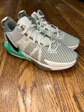 Nike LeBron Witness VII HO 22 Gray and Teal Performance Training Shoes
